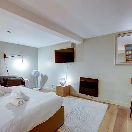 Place De La Nation Cozy 2bd Duplex Appartamento *