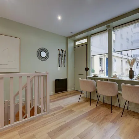 Appartamento Place De La Nation Cozy 2bd Duplex *